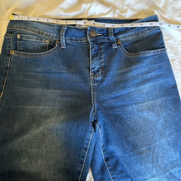 Women’s Royalty Jeans with unfinished hem Size 8 - Picture 5 of 10